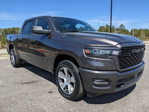 New 2026 RAM 1500 Express image 17