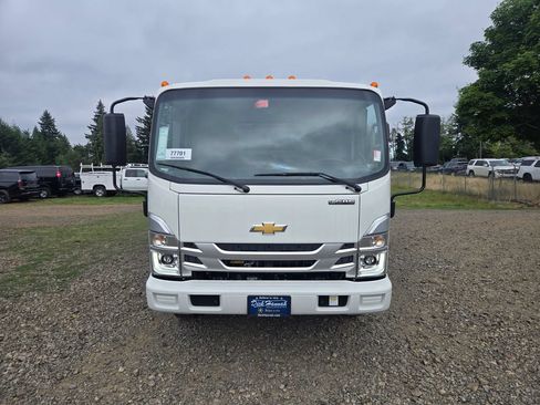 New 2025 Chevrolet Low Cab Forward RWD image 12