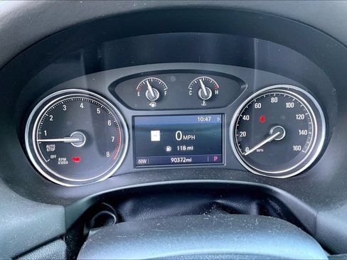 Used 2020 Buick Enclave Premium w/ Sun and Sites Package FWD image 18