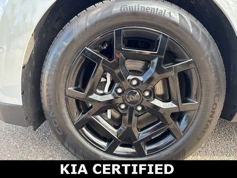 Certified 2025 Kia Carnival SX Prestige image 10