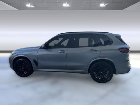Used 2025 BMW X5 xDrive40i w/ Executive Package AWD/4WD image 2