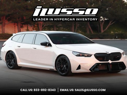 Used 2025 BMW M5 Touring w/ M Driver's Package image 1