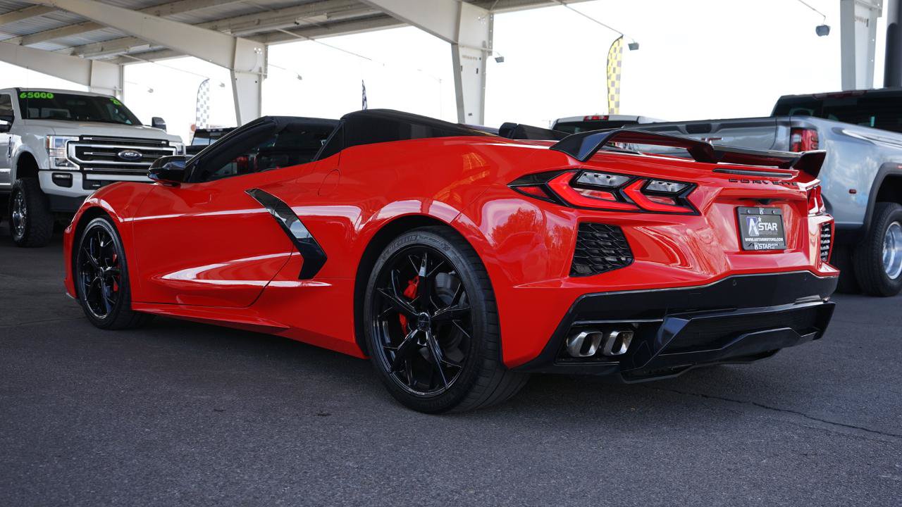 Used 2021 Chevrolet Corvette Stingray Premium Conv w/ Z51 Performance Package RWD image 5