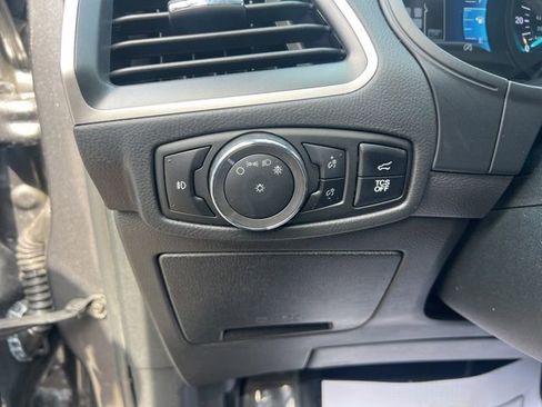 Used 2024 Ford Edge SEL w/ Convenience Package image 25