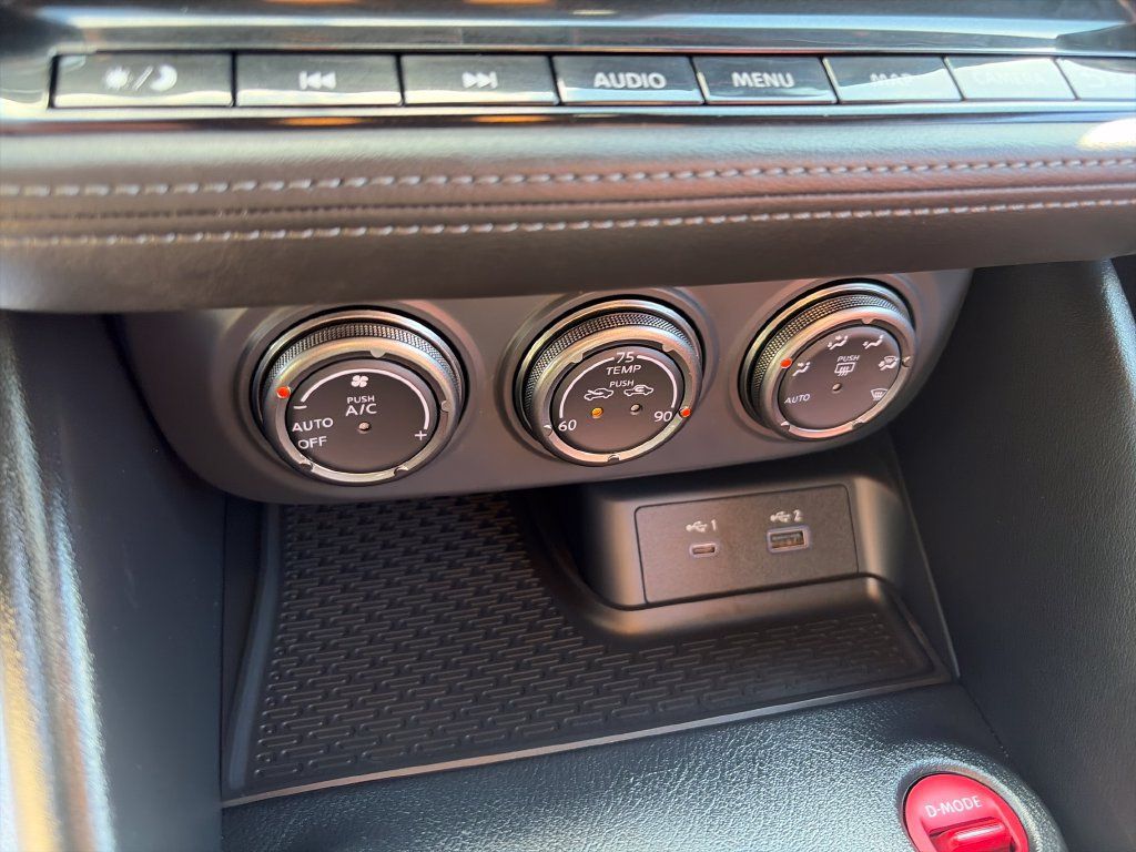 Used 2024 Nissan Z NISMO w/ Floor Mat Package RWD image 28