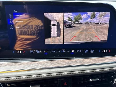 New 2026 Chevrolet Suburban Premier RWD image 27