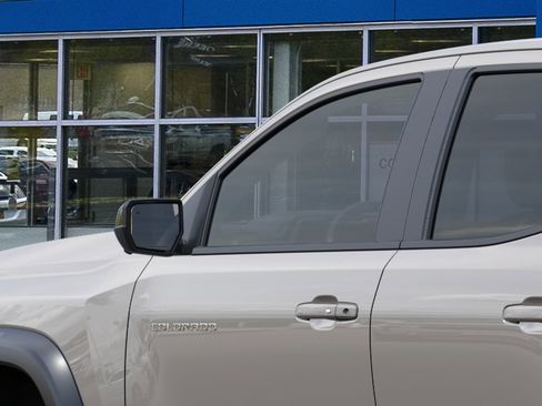 New 2026 Chevrolet Colorado ZR2 w/ Technology Package AWD/4WD image 36