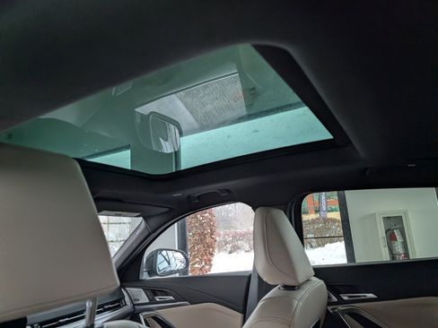 Used 2025 BMW X2 xDrive28i w/ Convenience Package image 11