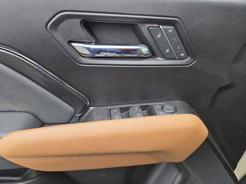 Used 2024 GMC Canyon AT4 w/ AT4 Premium Package image 13