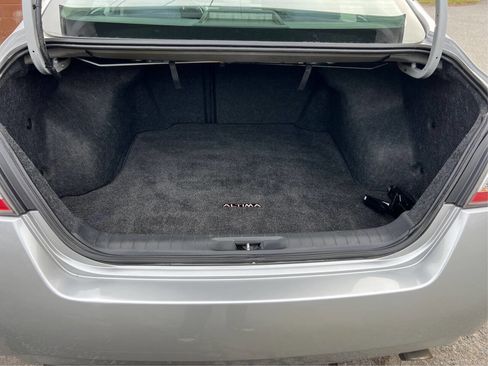 Used 2015 Nissan Altima 2.5 SV w/ Convenience Package image 13