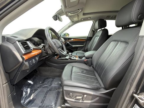 Used 2023 Audi Q5 2.0T Premium Plus w/ Premium Plus Package AWD/4WD image 8