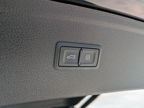 Used 2022 Audi Q5 2.0T Premium Plus AWD/4WD image 12