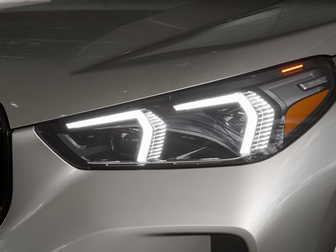 Used 2026 BMW X1 xDrive28i w/ Technology Package image 32