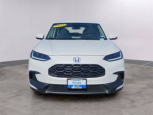 Certified 2023 Honda HR-V LX image 2