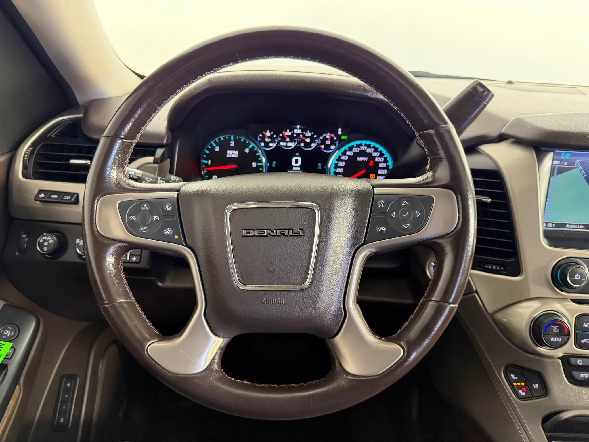 Used 2020 GMC Yukon Denali w/ Open Road Package AWD/4WD image 41