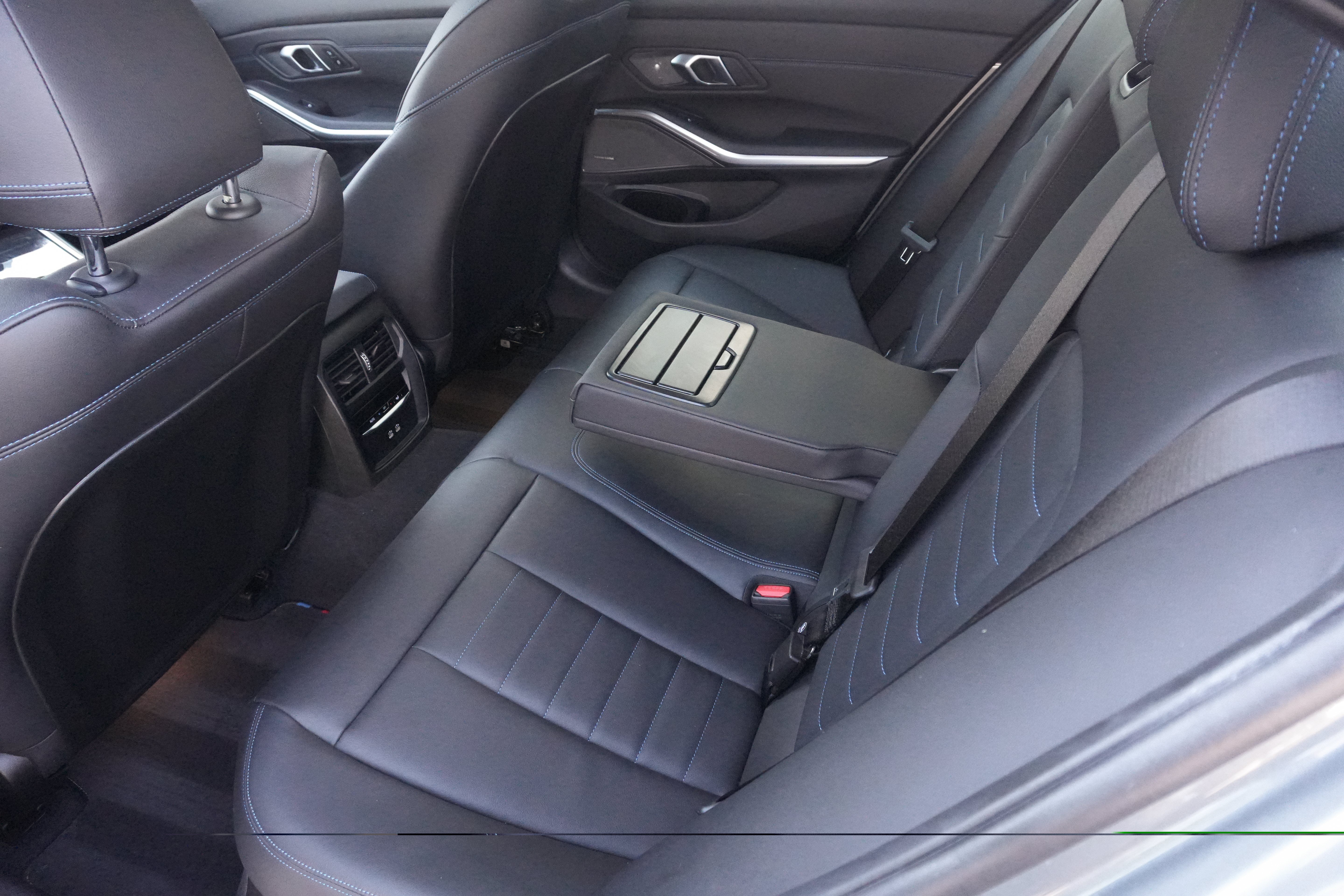 Certified 2024 BMW M340i w/ Premium Package RWD image 32