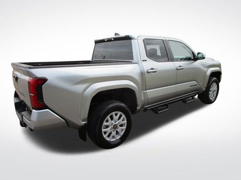 Used 2024 Toyota Tacoma SR5 image 7