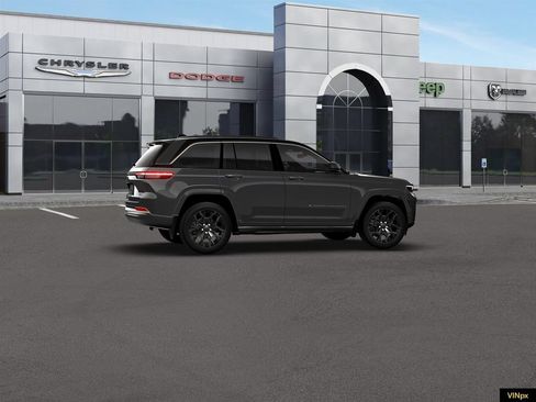 New 2026 Jeep Grand Cherokee Summit w/ Obsidian Package AWD/4WD image 15