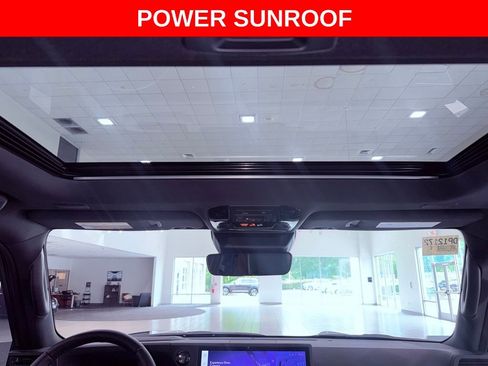 Certified 2025 Lexus GX 550 w/ Accessory Package (Z1) AWD/4WD image 11