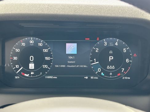 Certified 2025 Land Rover Discovery Sport S image 15