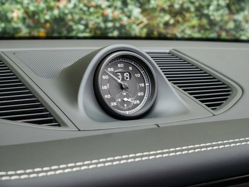 New 2026 Porsche Macan Turbo image 29