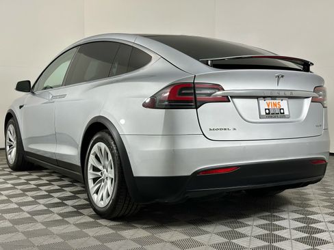Used 2018 Tesla Model X 100D image 39
