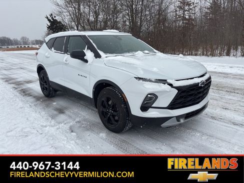 New 2025 Chevrolet Blazer LT w/ Midnight/Sport Edition image 7