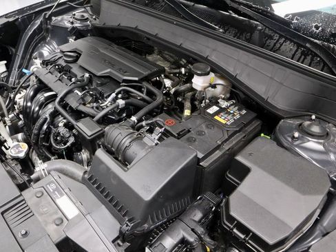 Certified 2025 Hyundai Kona SEL FWD image 16