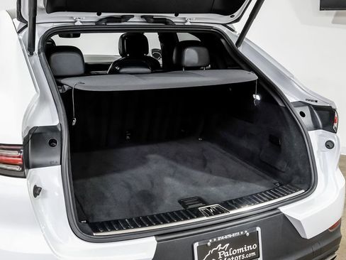 Used 2021 Porsche Cayenne Coupe image 47