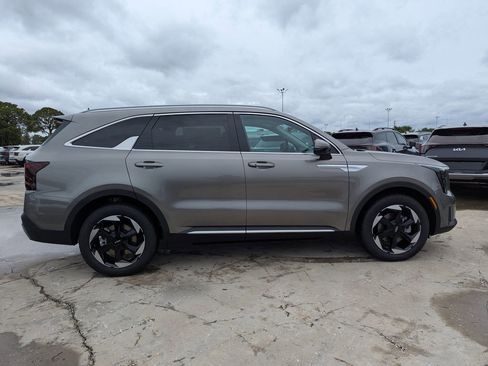 New 2026 Kia Sorento EX image 9