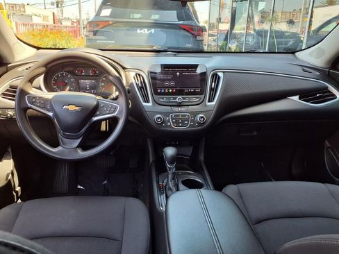 Used 2023 Chevrolet Malibu LT FWD image 9
