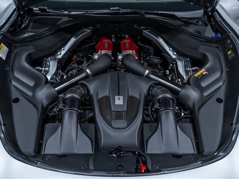 Used 2021 Ferrari Roma RWD image 38