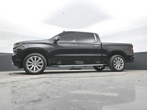 Used 2021 Chevrolet Silverado 1500 High Country w/ Technology Package AWD/4WD image 24
