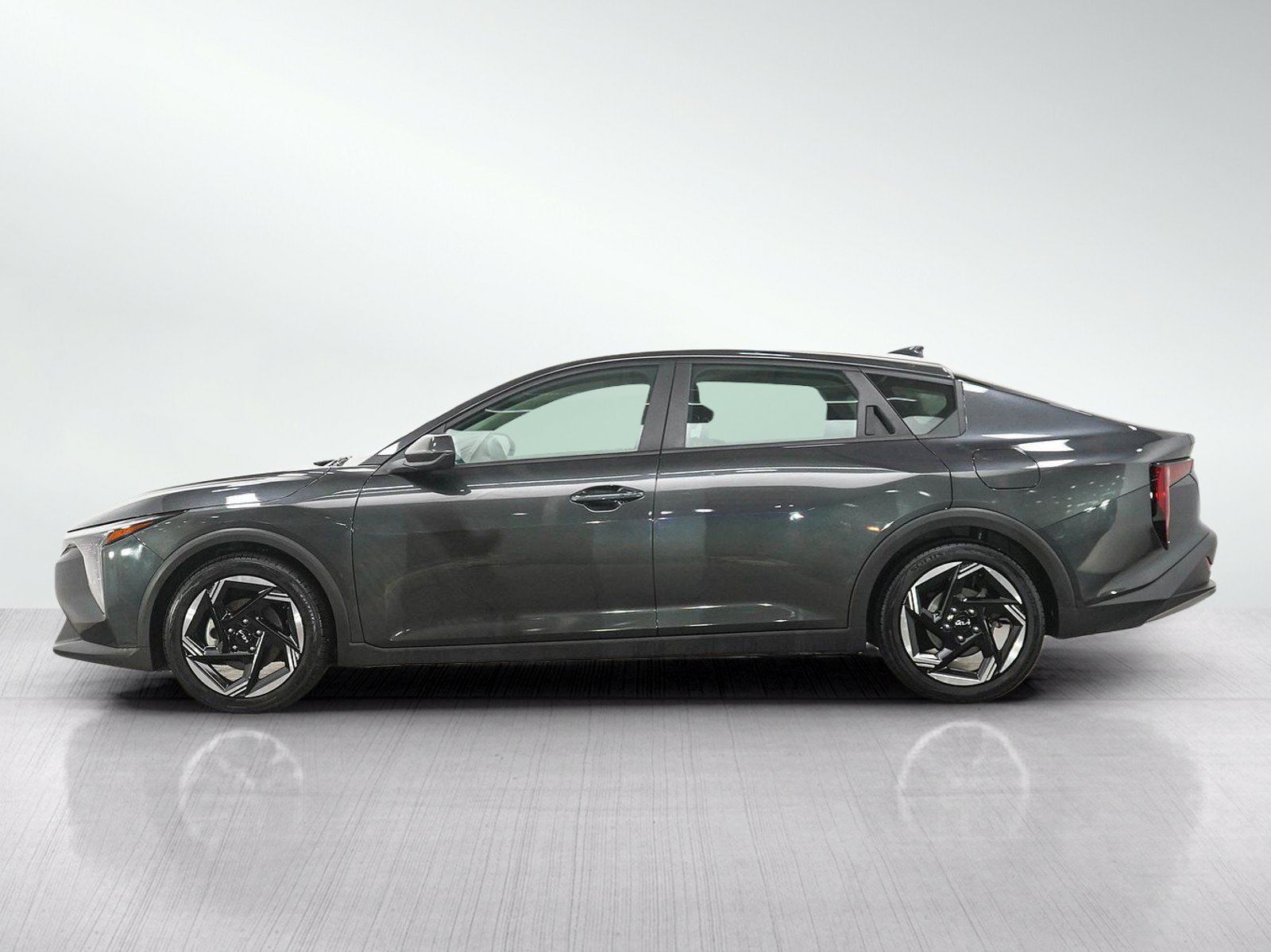Used 2025 Kia K4 EX FWD image 2
