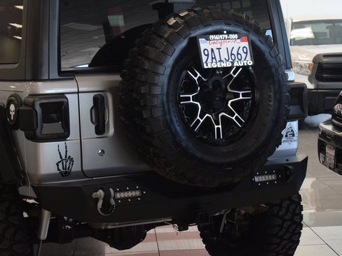 Used 2018 Jeep Wrangler Unlimited Sport S AWD/4WD image 30