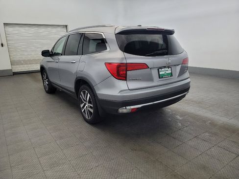 Used 2018 Honda Pilot Touring image 5