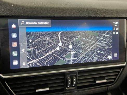 Certified 2023 Porsche Cayenne AWD/4WD image 30