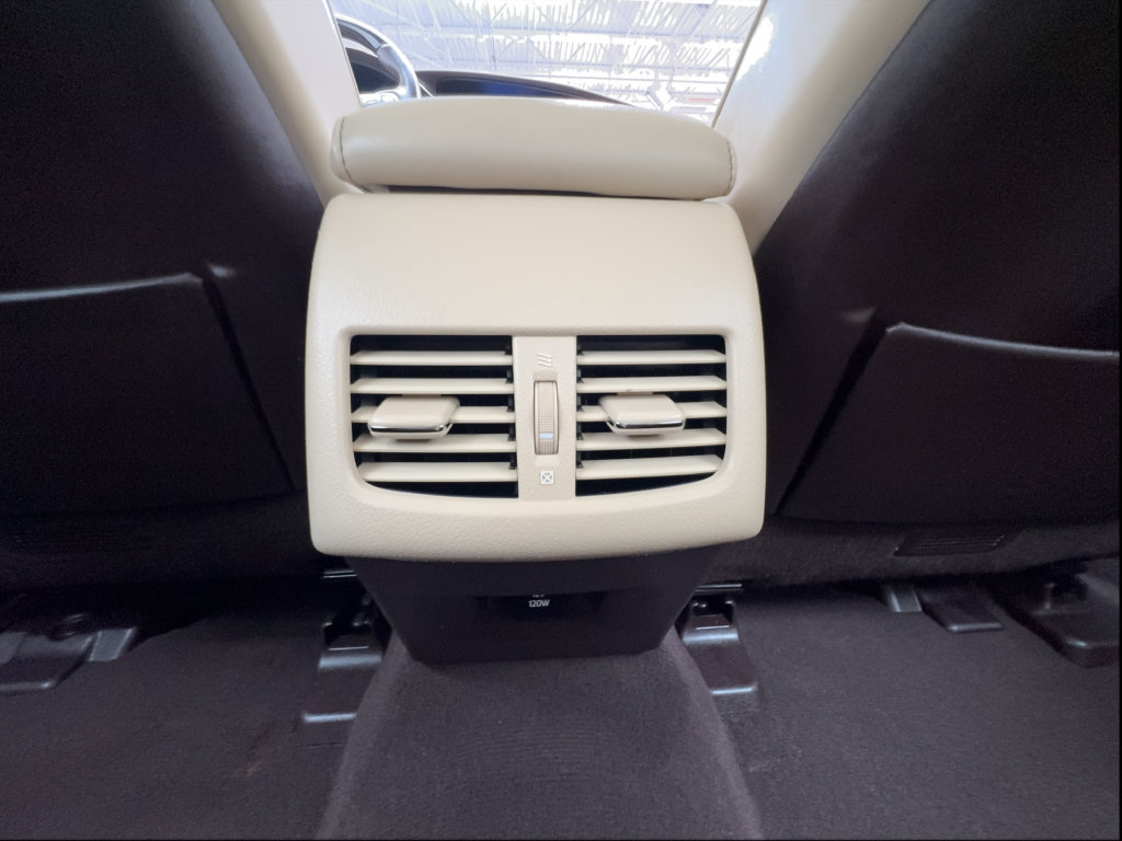 Used 2016 Lexus ES 350 w/ Navigation System Package FWD image 23
