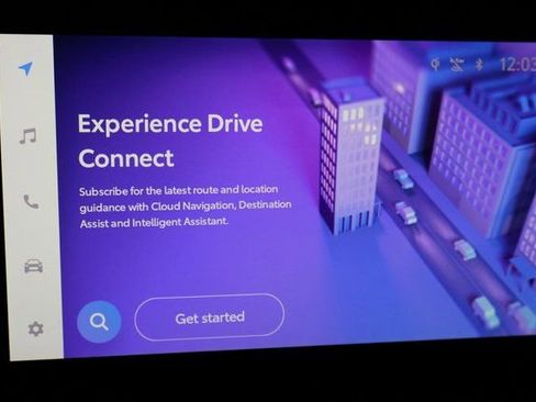 Certified 2023 Toyota Highlander XLE image 27