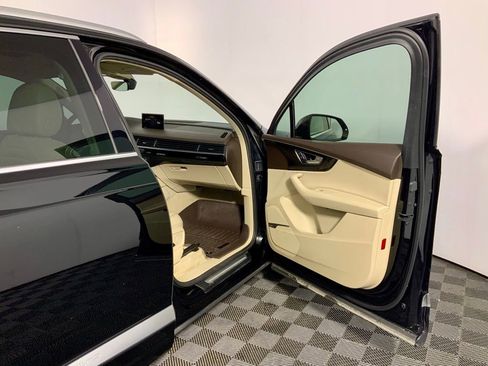 Used 2019 Audi Q7 3.0T Premium Plus AWD/4WD image 35