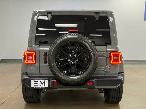 Used 2021 Jeep Wrangler Unlimited Sahara w/ Cold Weather Group AWD/4WD image 6
