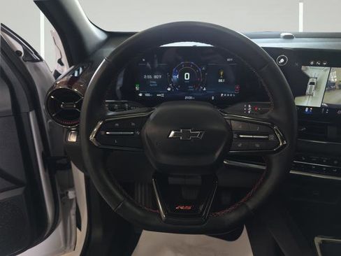 Used 2025 Chevrolet Equinox RS w/ Safety and Technology Package AWD/4WD image 12