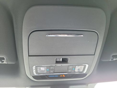 Used 2022 Ford F150 Platinum w/ Equipment Group 701A High AWD/4WD image 33