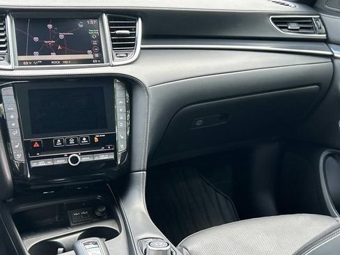 Used 2025 INFINITI QX50 Sport AWD/4WD image 25