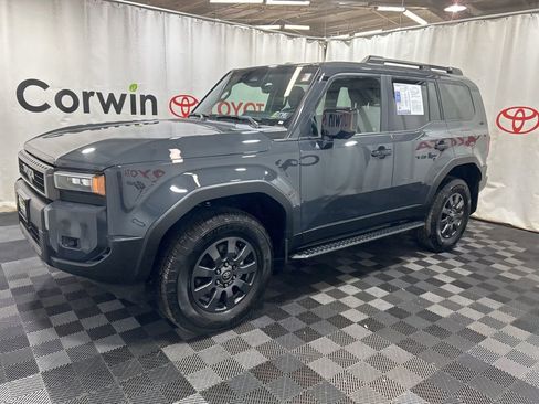 Used 2025 Toyota Land Cruiser image 4