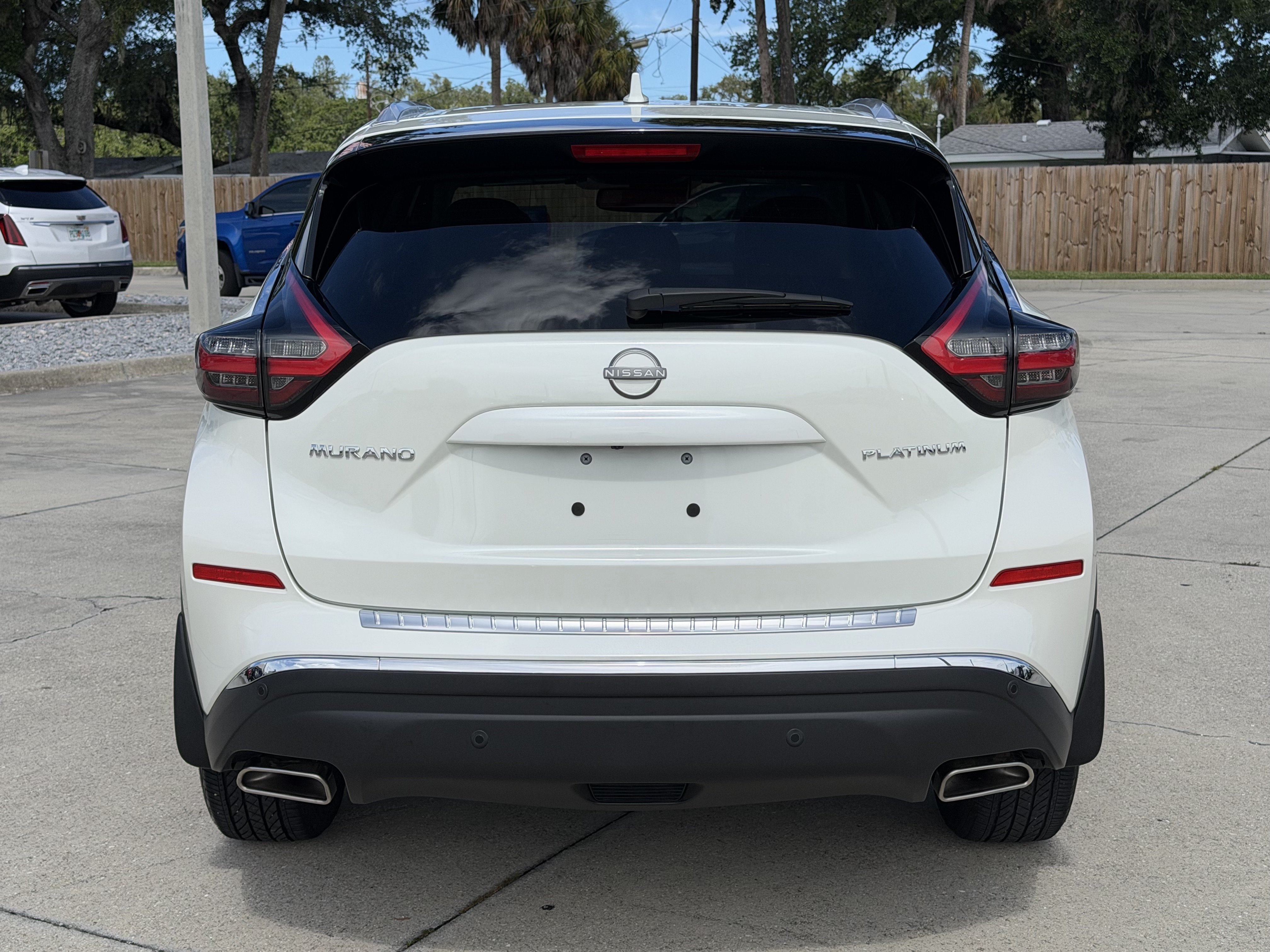 Used 2023 Nissan Murano Platinum w/ Cargo Package FWD image 4