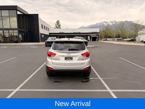 Used 2011 Hyundai Tucson Limited w/ Premium Pkg 3 image 5