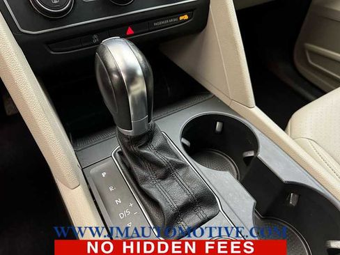 Used 2019 Volkswagen Atlas SE image 34