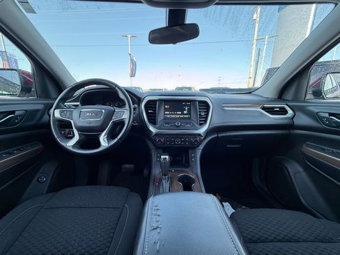 Used 2017 GMC Acadia SLE image 27