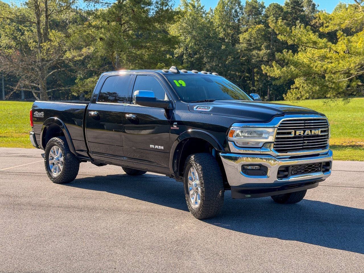Used 2019 RAM 2500 Laramie AWD/4WD image 1